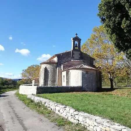 2 Pieces Sur Jardin En Pic Saint-loup *