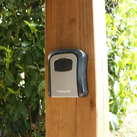 2 Pieces Sur Jardin En Pic Saint-loup