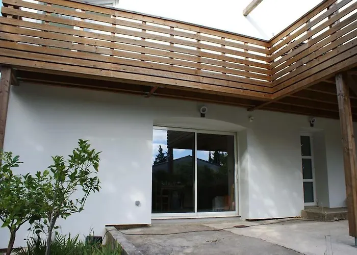 2 Pieces Sur Jardin En Pic Saint-loup Apartment *
