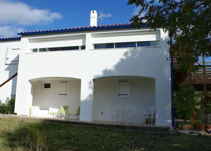 2 Pieces Sur Jardin En Pic Saint-loup Apartment Valflaunes